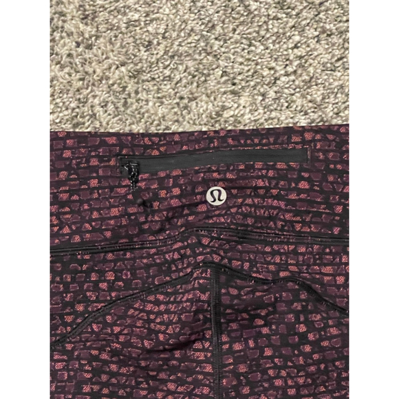 Lululemon Women’s Speed Tight V, Size Size 6, 30” Inseam, EUC - Picture 9 of 11